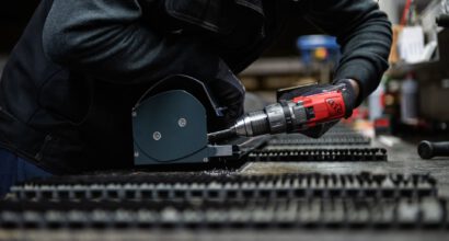 Buitenzonwering Zonnescherm 5 meter, Op Maat Gemaakte Knikarmscherm Elektrisch Bediend (11)