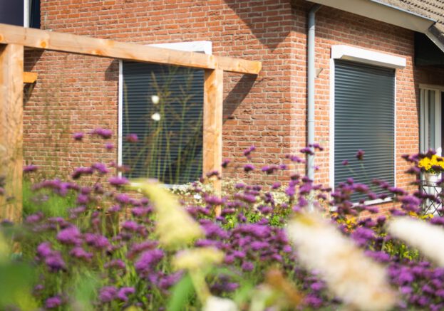 Buitenzonwering Rolluiken Zonwering Antraciet De Zonweringfabriek