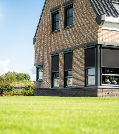 Buitenzonwering Screens Ritsscreens antraciet De Zonweringfabriek