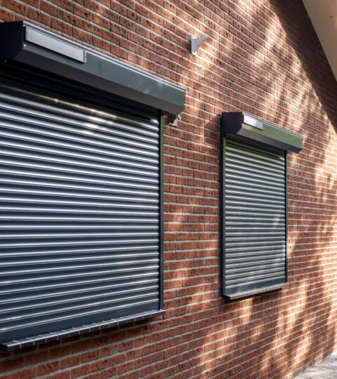 Buitenzonwering Solar Rolluiken Zonne energie
