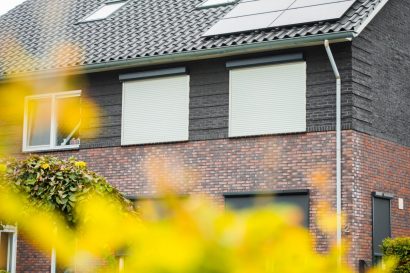 Antarciet witte rolluiken op woning